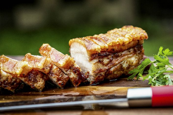 Schweinebauch_Grill_Don_Caruso_Klein knuspriger-schweinebauch