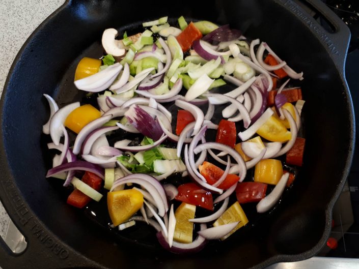 Gemuese-in-Pfanne