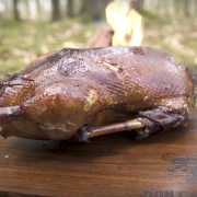 Knusprige Gans aus dem Dutch Oven