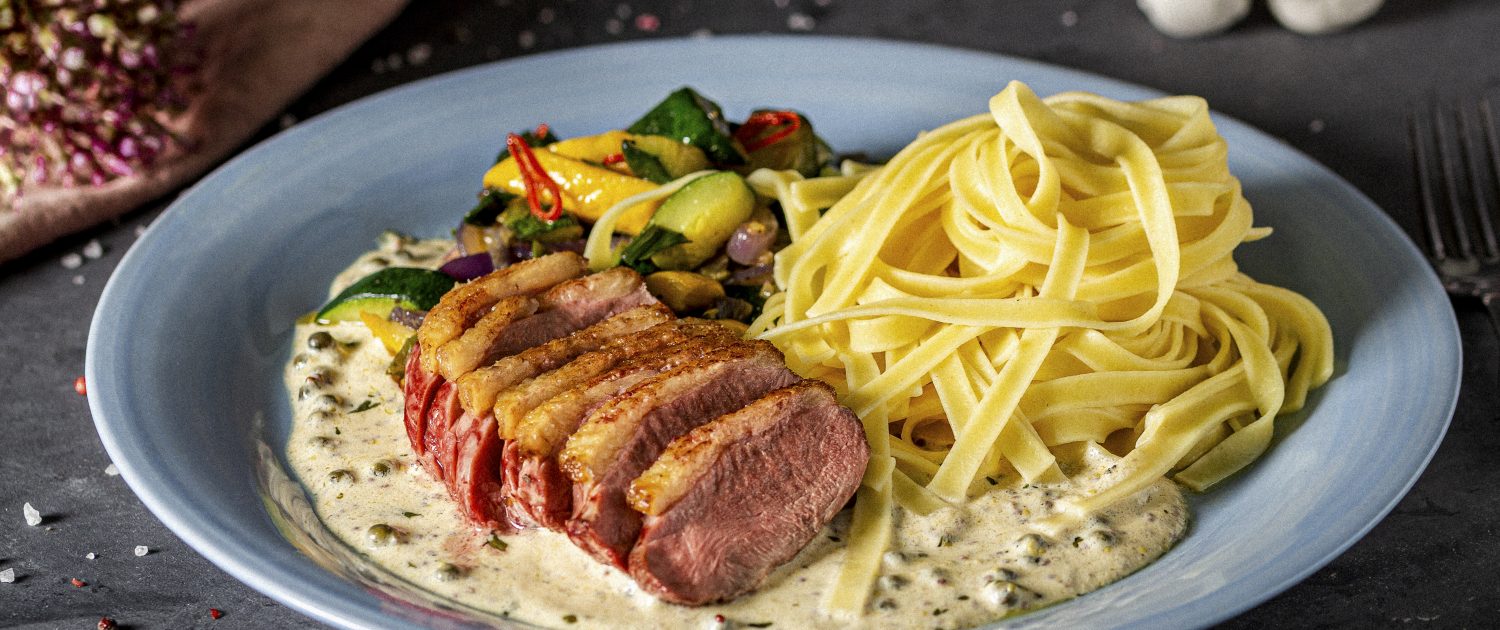 Ente mit Pfeffersauce, Bandnudeln und Zucchini - Don Carne Beef Blog