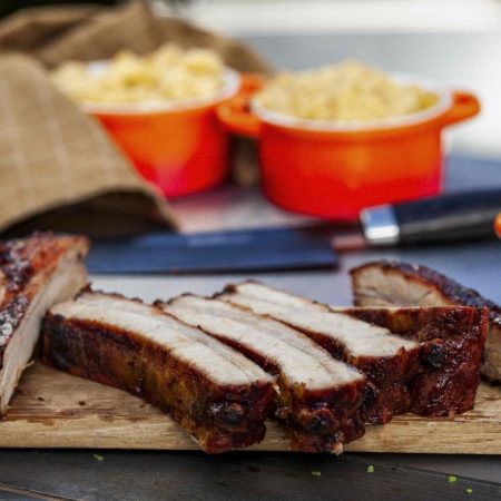 Leckere St. Louis Ribs mit Mac and Cheese