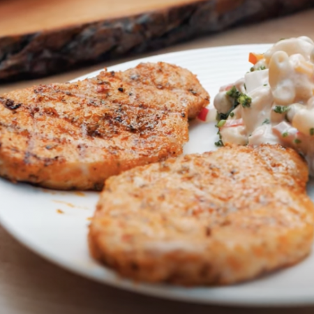 Minutensteaks mit selbstgemachten Nudelsalat