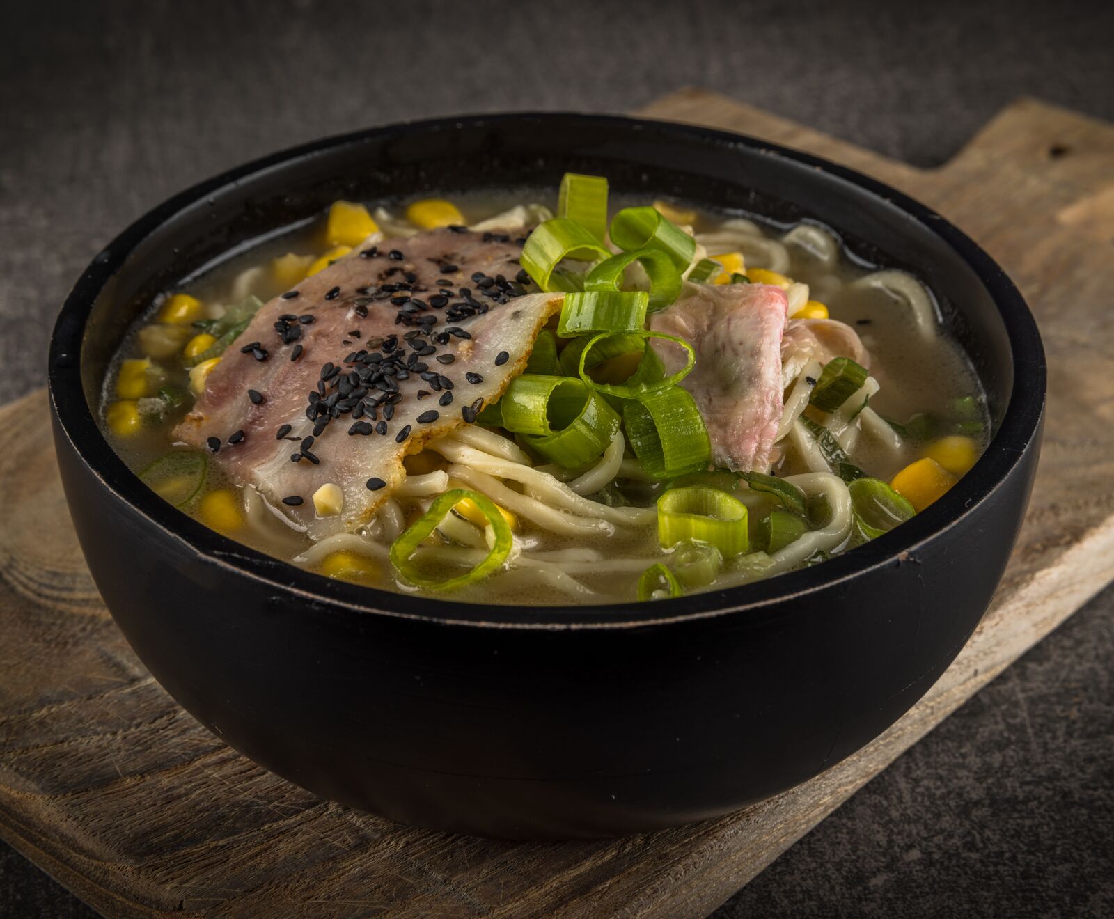 Tonkotsu Duroc Schweinebauch Ramen Suppe