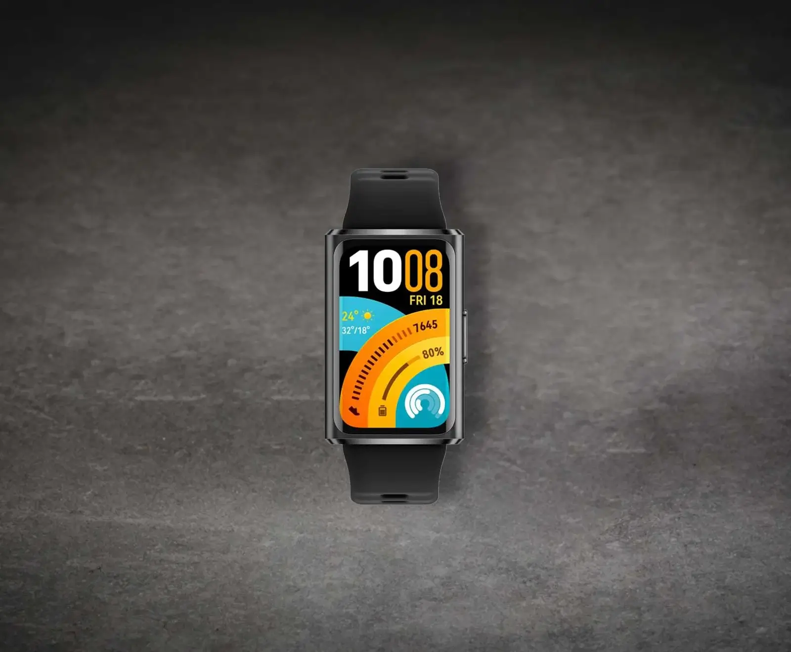 Schwarze Smartwatch mit rechteckigem Display, das Uhrzeit (10:08), Datum (FR 18), Wetter (24° sonnig), Schritte (7645) und Batteriestand (80%) anzeigt, auf dunklem Hintergrund.