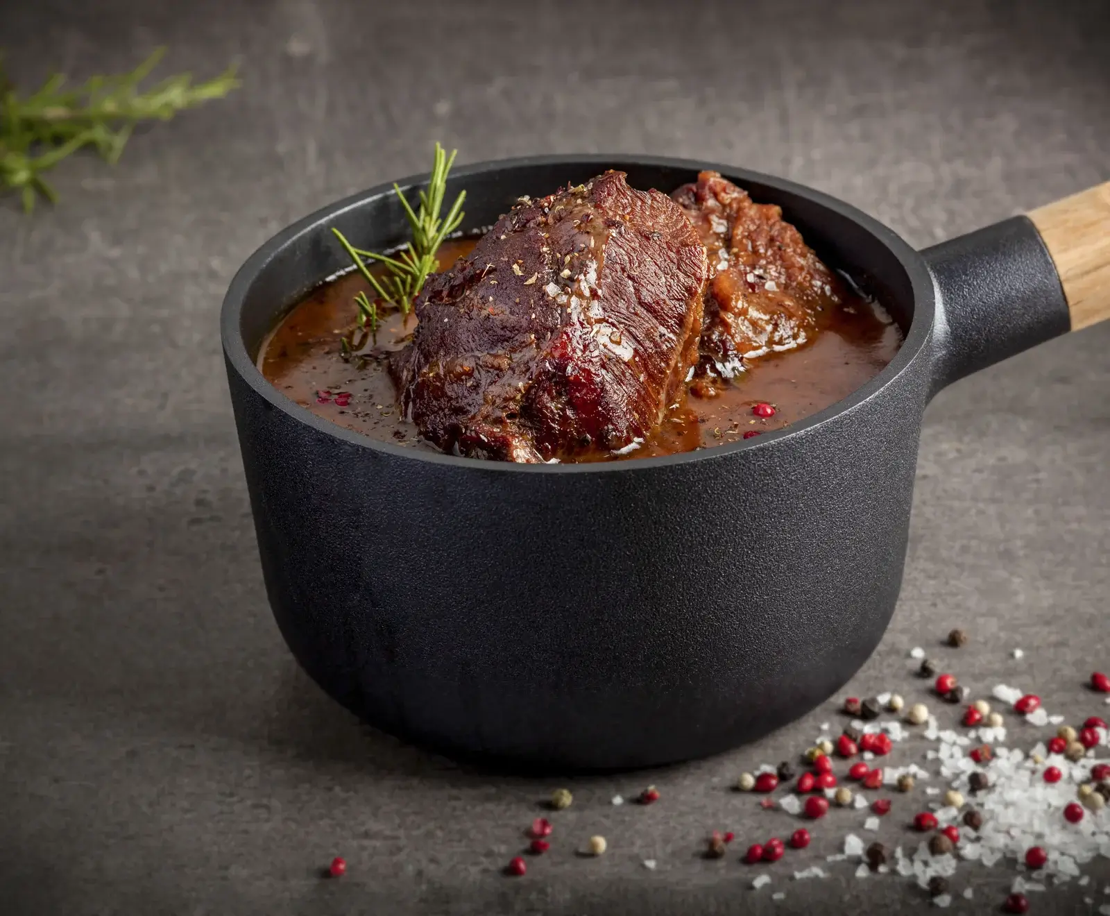 Niederländische Kalbsbäckchen Sous Vide vorgegart