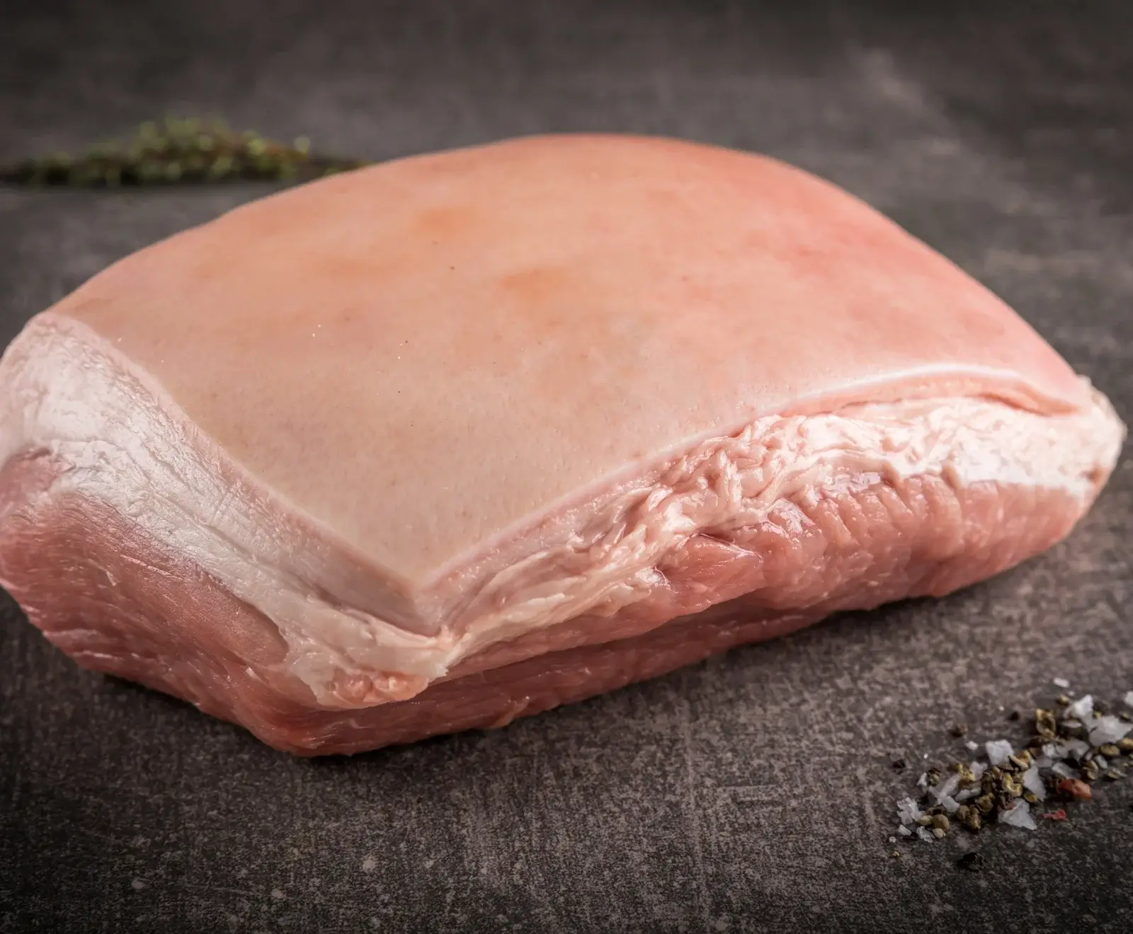 Niederrheinischer Duroc Krustenbraten