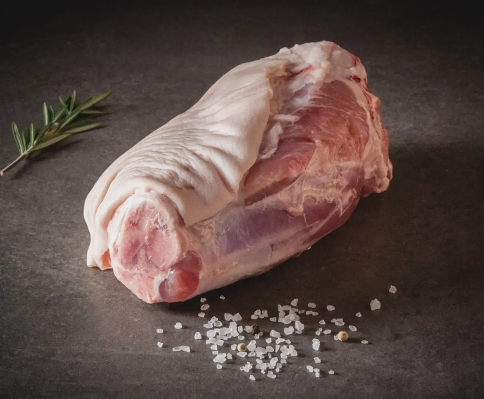 Niederrheinische Duroc Haxe gepökelt