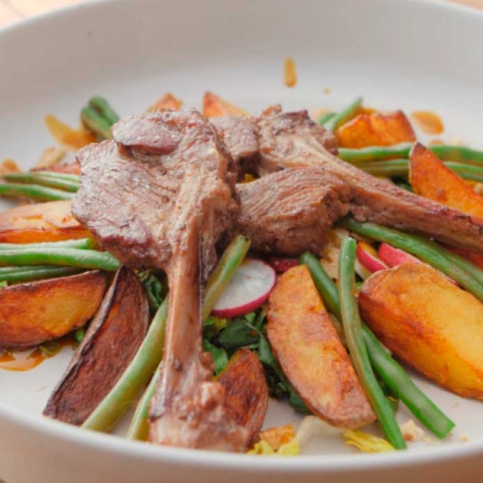 Irische Lamm-Tomahawks vom Grill
