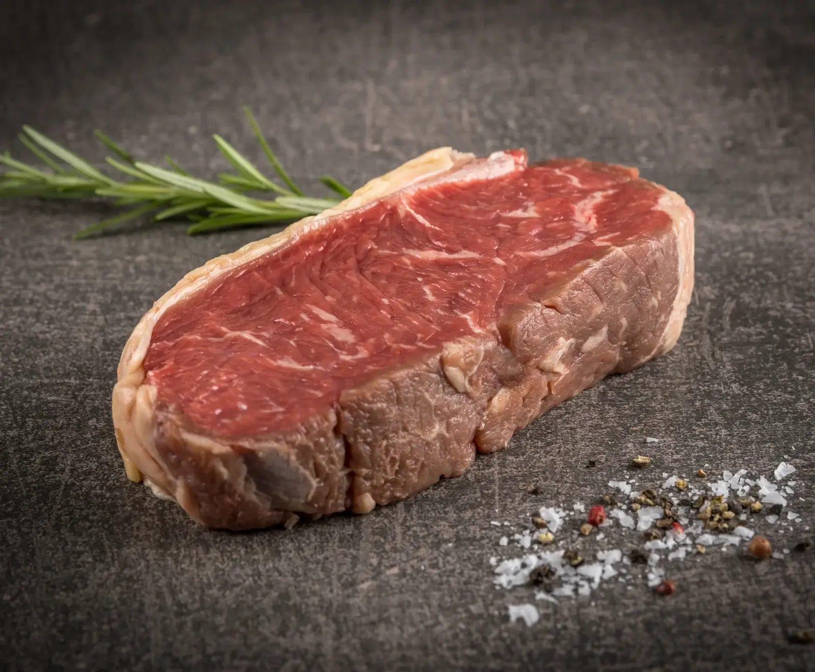 Deutsche Simmentaler Färse Dry Aged Roastbeef 