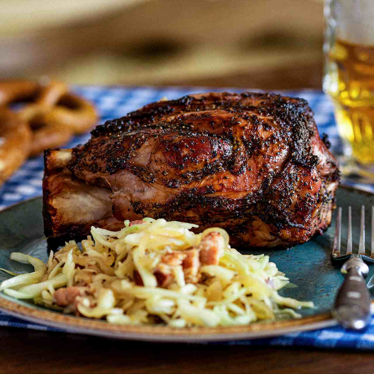 Leckere Haxe mit Krautsalat 
