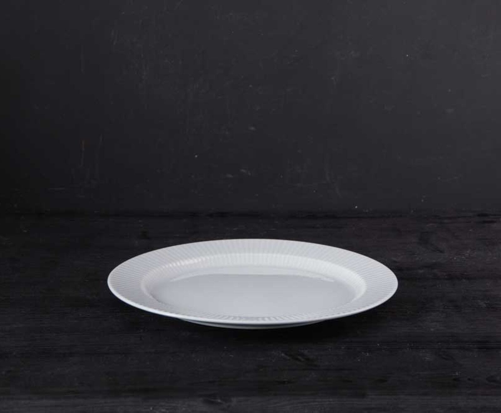 DonCarne_teller-legio-nova-oval-31cm